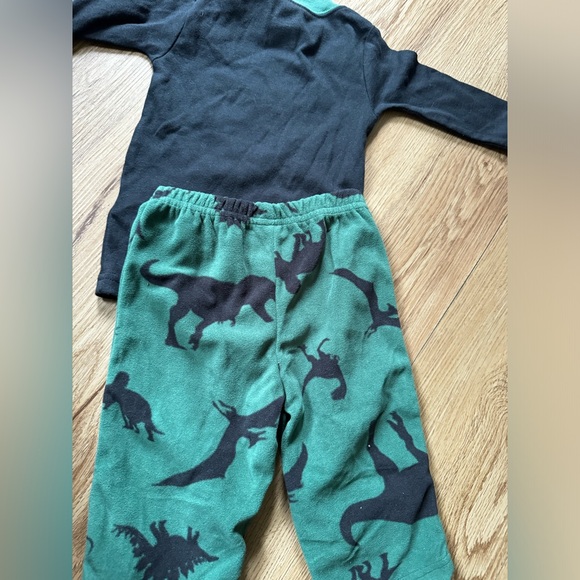 Dinosaur carters pajamas for boys - Picture 3 of 4